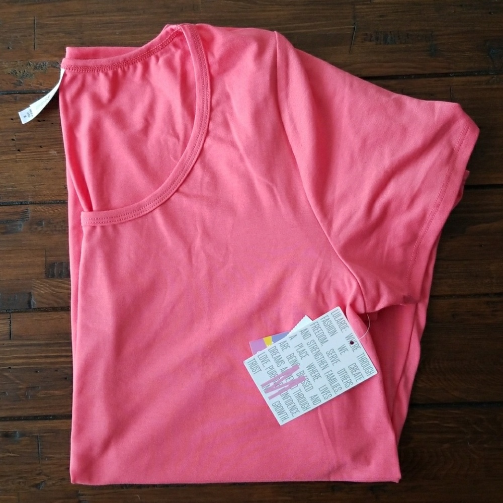 NWT M Lularoe Classic T Solid Coral Pink